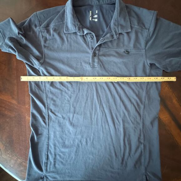 Arc’teryx Captiva Polo Shirt Dark Blue Short Sleeve Performance Shirt Medium - Picture 11 of 15